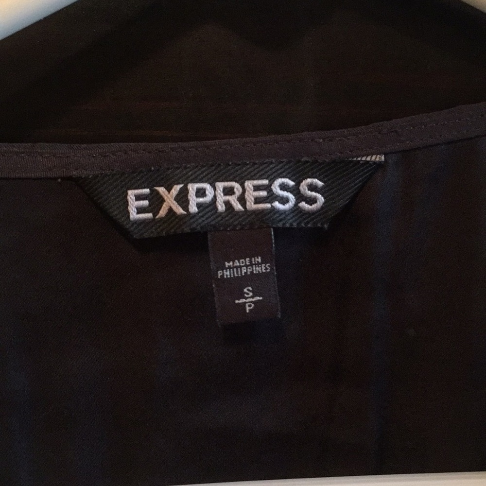 Express Ruffle Dress - Picture 3 of 4
